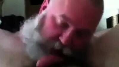 Bearded Dad Sucking Really Good - icpvid.com