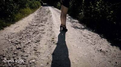 Horny wife WALKS NAKED in heels OUTSIDE the city SUCK dick in the bushes Cum in Mouth ALICExJAN - sunporno.com