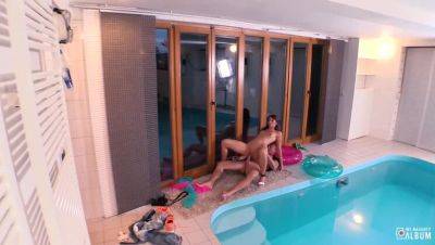 Susan Ayn - Czech amateur Susan Ayn delighting in pool sex and facial from photographer - xxxfiles.com - Czech Republic